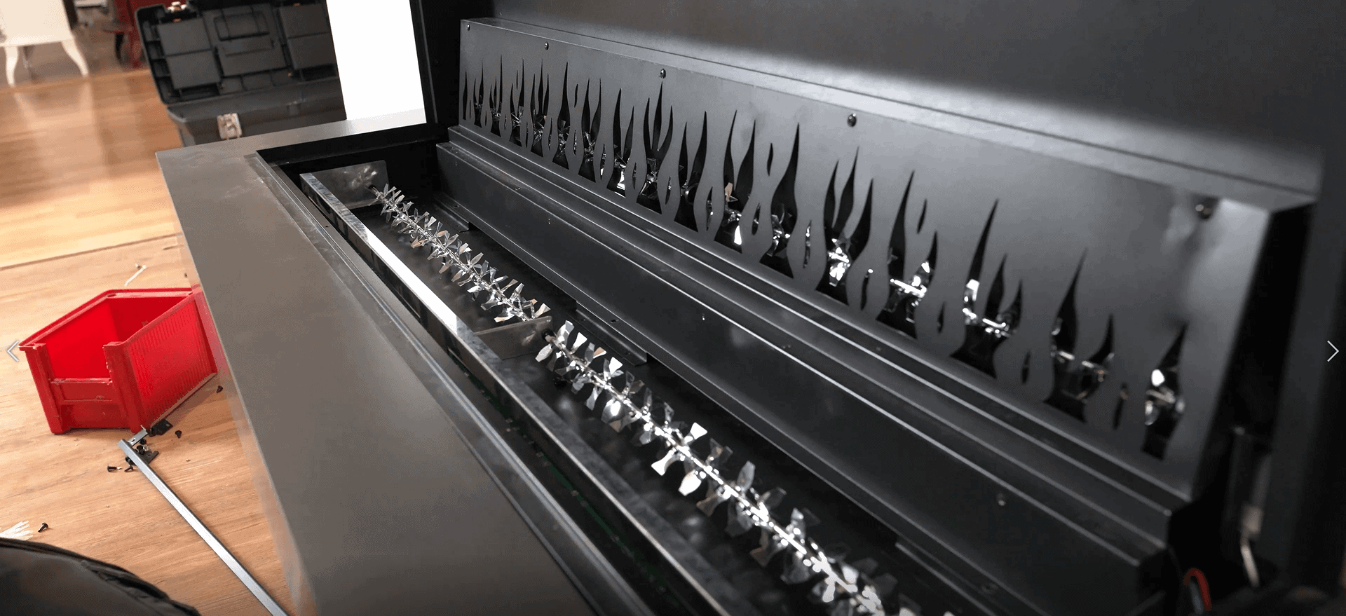 Het vervangen van de led-lampen van het vlammenspel